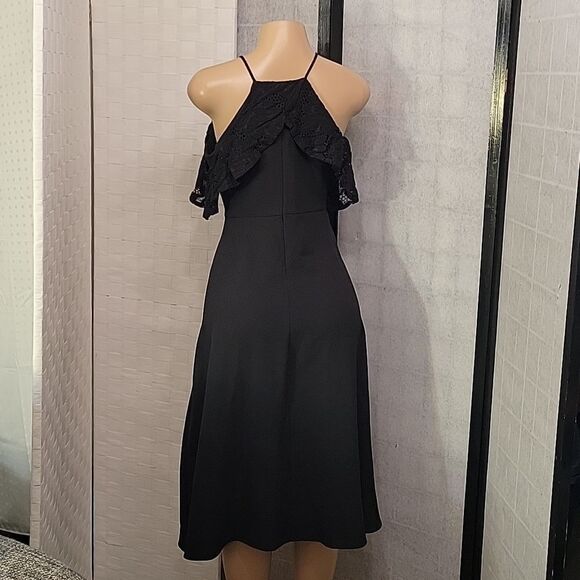 BRAND NEW GABBY SKYE LACE OVERLAY STRAPPY COLD SHOULDER MIDI DRESS - Picture 7 of 14